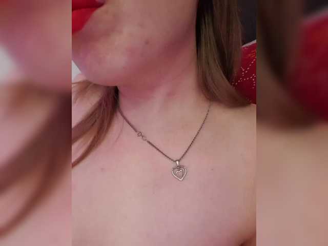 elaizza's BongaCams show and profile