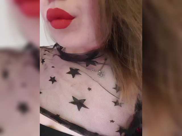 elaizza's BongaCams show and profile