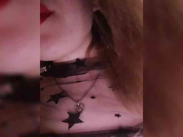 __EElaIzzza__ webcam