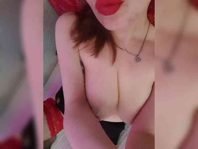 __EElaIzzza__ webcam