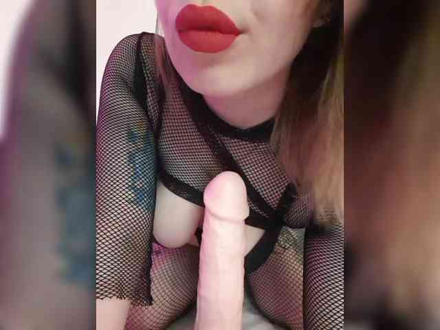 _ElaIzzza webcam