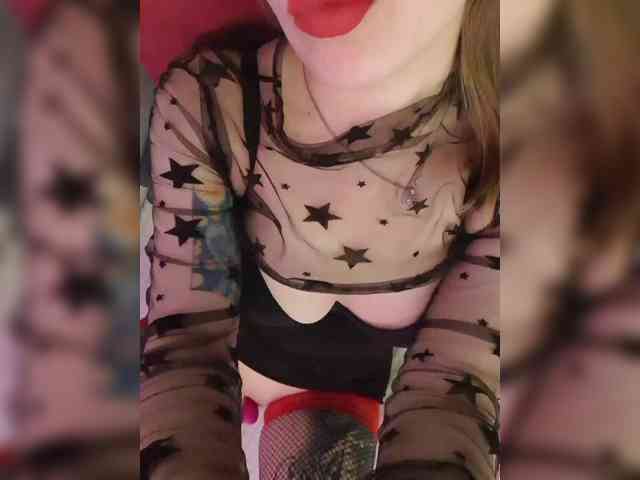 __EElaIzzza__ webcam