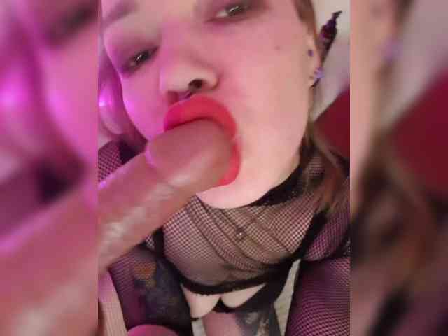 _ElaIzzza webcam