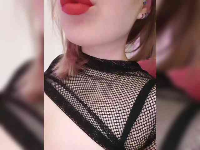 _ElaIzzza webcam