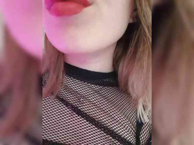 _ElaIzzza webcam