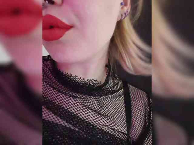 nude webcam chatroom Elaizza