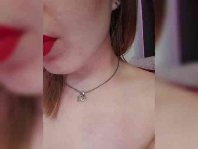 __EElaIzzza__ webcam