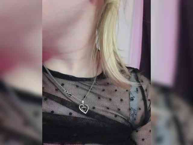 nude webcam chatroom Elaizza
