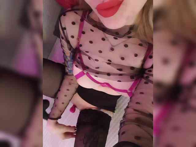 __EElaIzzza__ webcam