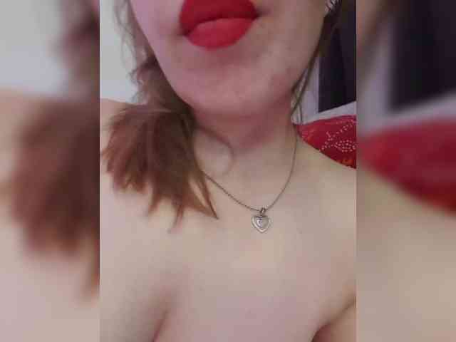 __EElaIzzza__ webcam