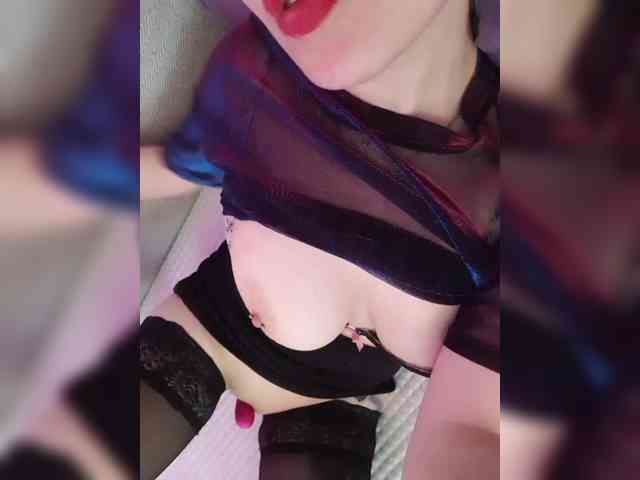 nude webcam chatroom Elaizza