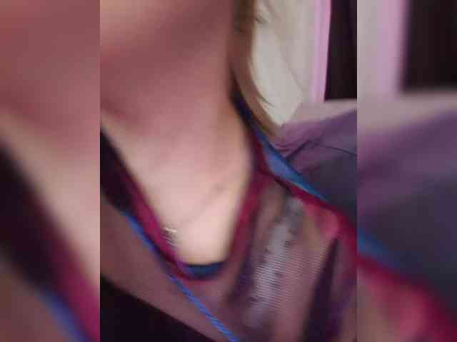 ElaIzza webcam