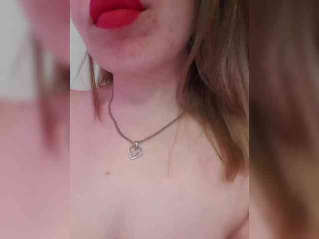 __EElaIzzza__ webcam