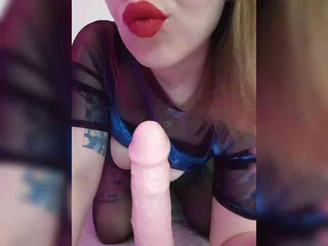 _ElaIzzza webcam