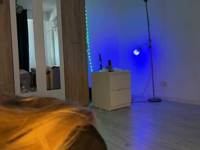  jucieLussie chat room