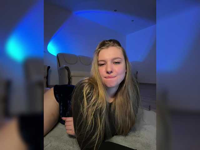 jucieLussie's BongaCams profile