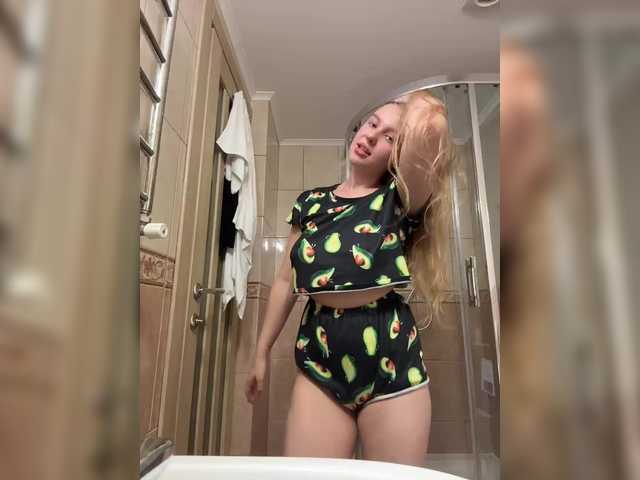 jucieLussie from BongaCams is Freechat
