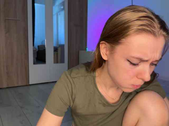 jucieLussie webcam
