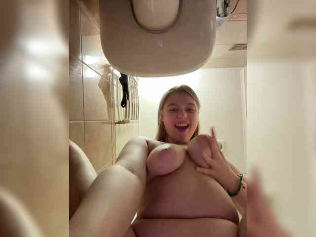 jucieLussie's webcam live show