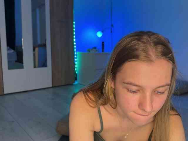 jucieLussie webcam