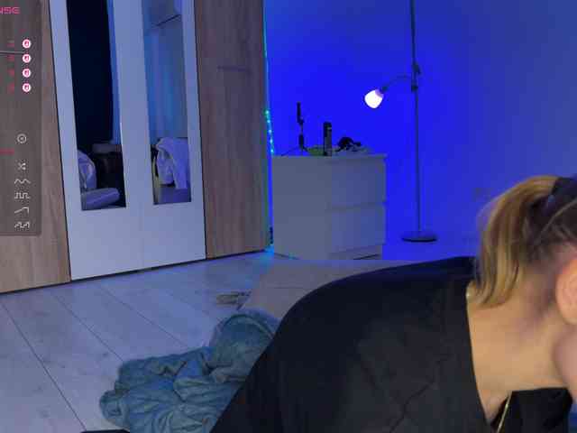 jucieLussie webcam