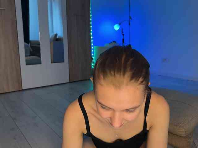 jucieLussie webcam