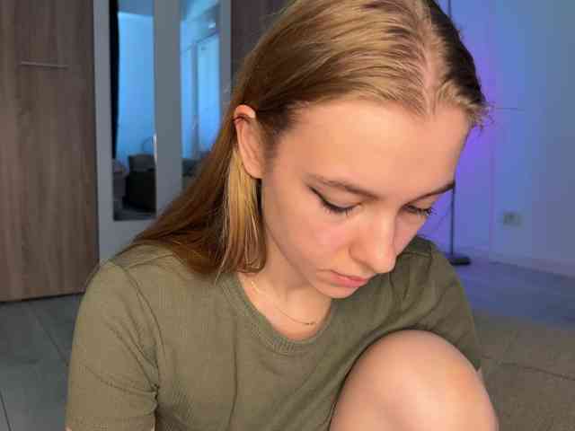 jucieLussie webcam