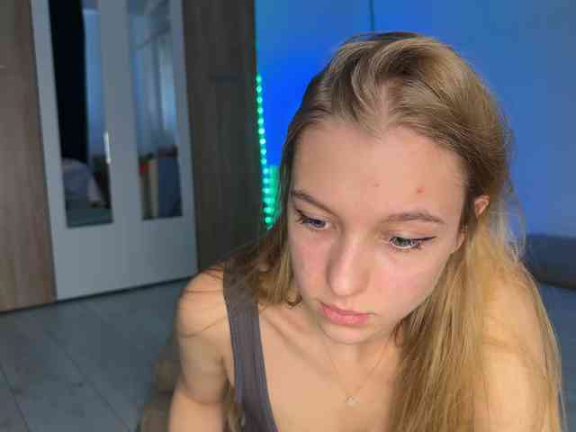 jucieLussie webcam