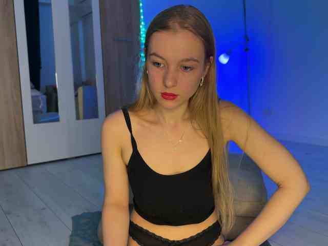 jucieLussie webcam
