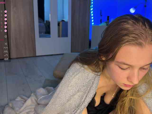 jucieLussie webcam