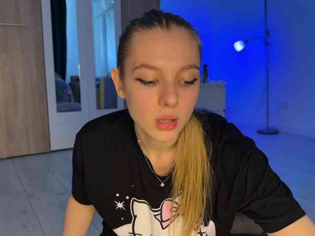 jucieLussie webcam
