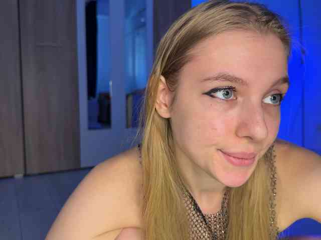 jucieLussie webcam
