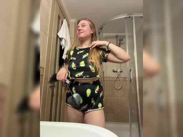 jucieLussie's webcam live show