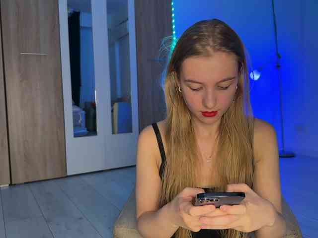 jucieLussie webcam