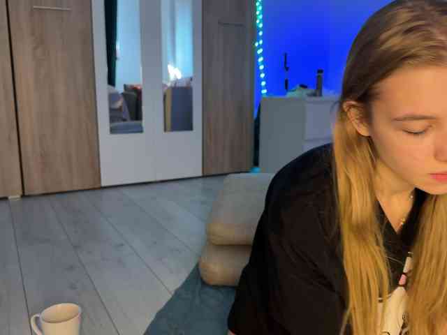 jucieLussie webcam