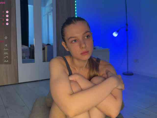 jucieLussie webcam
