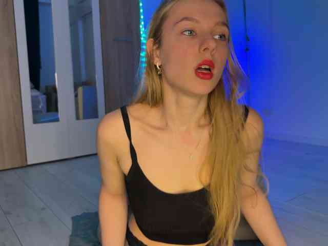 jucieLussie webcam