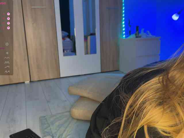 jucieLussie webcam