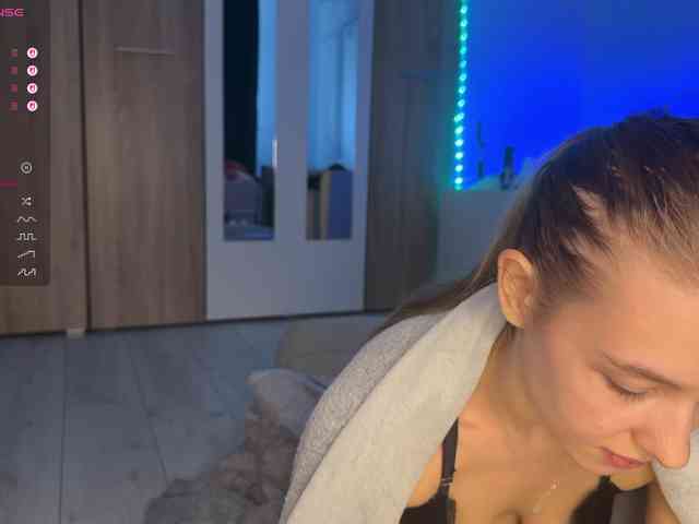 jucieLussie webcam