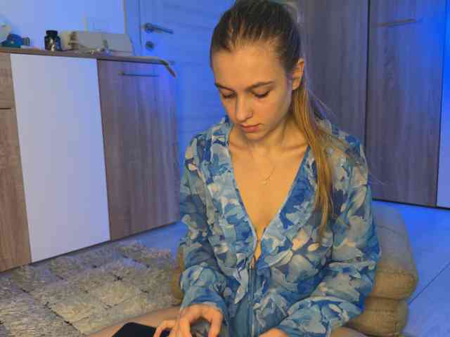 jucieLussie webcam
