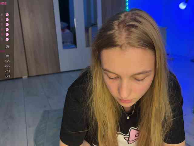 jucieLussie webcam