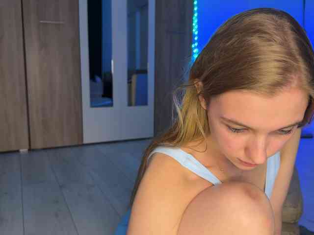 jucieLussie webcam