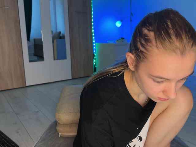 jucieLussie webcam
