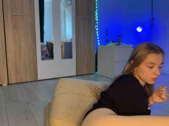 jucieLussie webcam