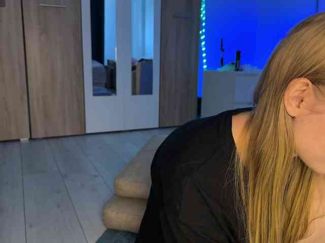 jucieLussie webcam