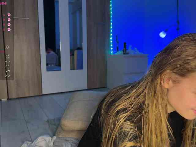 jucieLussie webcam