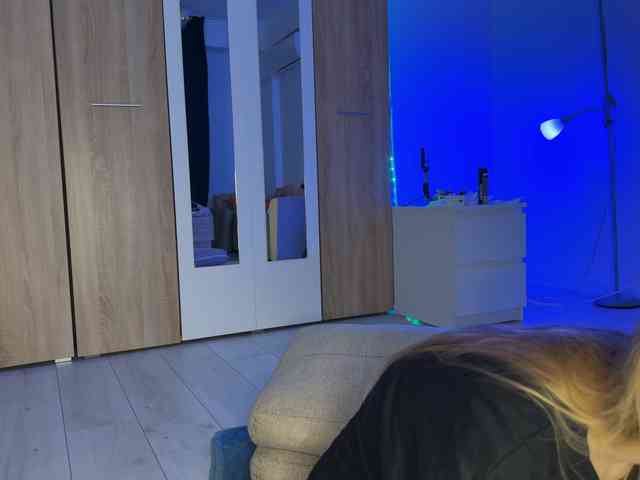 jucieLussie webcam