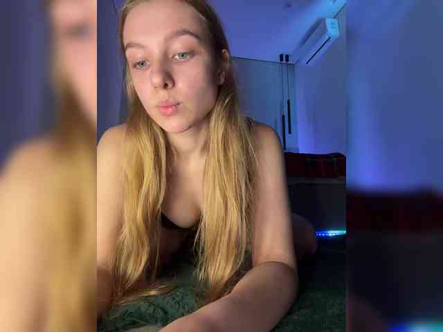 jucieLussie webcam
