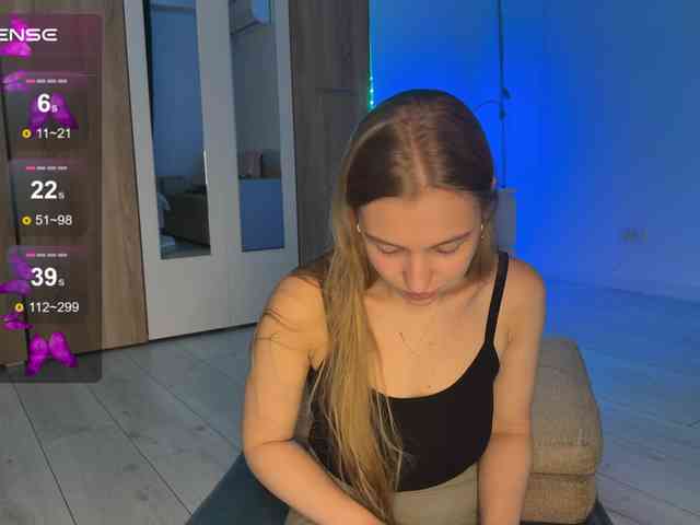 jucieLussie webcam