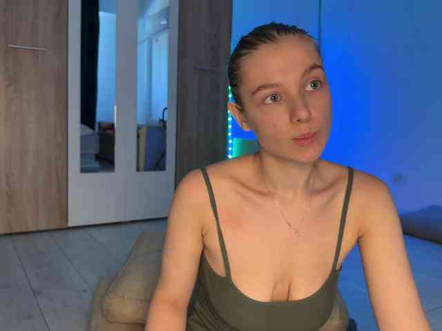 jucieLussie webcam